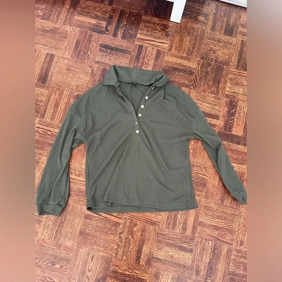 SHEIN long sleeve half button drop shoulder tee in army green size small - Picture 5 of 7
